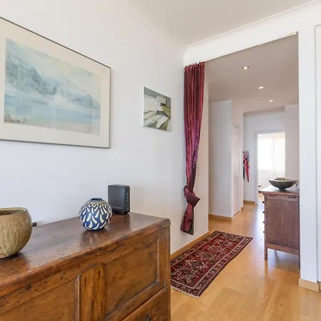 Lecomte - The Shoreline Pearl 82 Apartment *