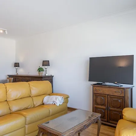 Lecomte - The Shoreline Pearl 82 Apartment *