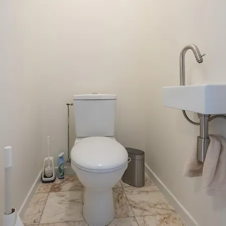 Lecomte - The Shoreline Pearl 82 Apartment *