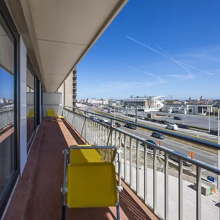 Lecomte - The Shoreline Pearl 82 * Ostende