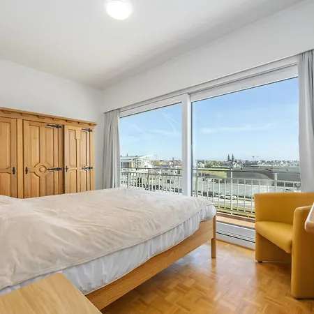 Apartment Lecomte - The Shoreline Pearl 82 *